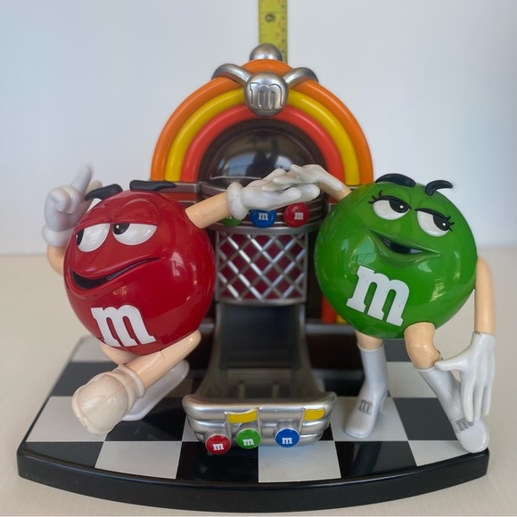 M&M’s Rock'n Roll Cafe Jukebox Candy Dispenser Limited Edition Collectib… - Picture 11 of 11